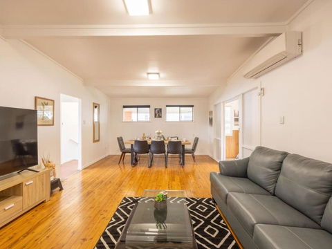 Peaceful 3Beds Affordable Home Near BNE Airport - Accommodation Rockhampton 2