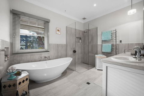 Peaceful Country Getaway - Accommodation Rockhampton 2