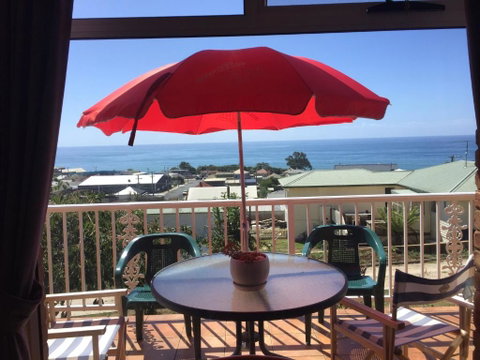 Penguin Seaside Homestay - Accommodation Rockhampton 0