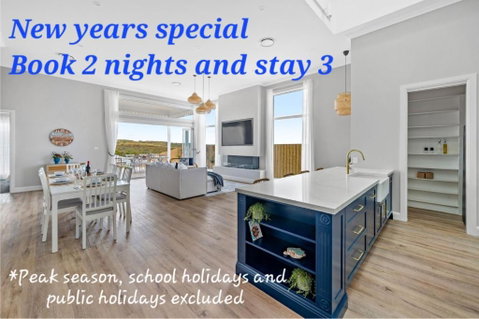 Playa Azul-Beach House On Catherine Hill Bay And Moonee Beach - Accommodation Rockhampton 1