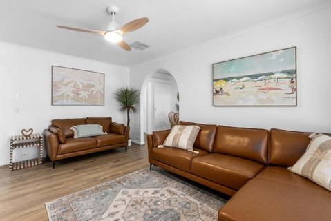 Percys Beach House Moonta Bay - Accommodation Rockhampton 1