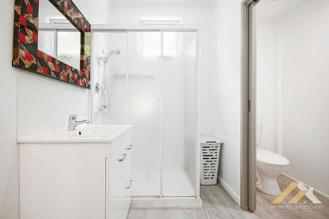 Perfect Entertainer-s Home With Pool - Accommodation Rockhampton 3