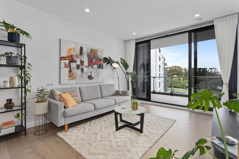 Perfect Location With 5 Star Amenities - Accommodation Rockhampton 0
