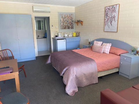 Peterborough Motel - Accommodation Rockhampton 1
