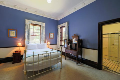 Petersons Armidale Winery And Guesthouse - Accommodation Rockhampton 2