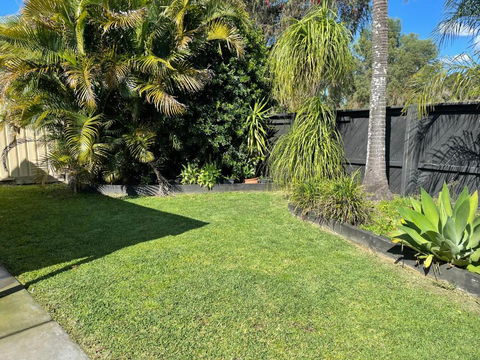 Pets Welcome Central And Convenient - Accommodation Rockhampton 0