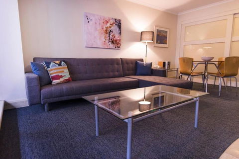PI702 - Ideally Located Sydney CBD - Accommodation Rockhampton 2