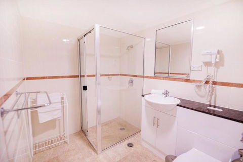 PI702 - Ideally Located Sydney CBD - Accommodation Rockhampton 3