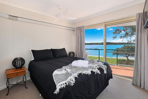 PICNIC7- PICTURE PERFECT PICNIC POINT - Accommodation Rockhampton 2