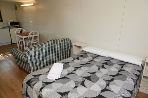 Pine Country Caravan Park - Accommodation Rockhampton 2