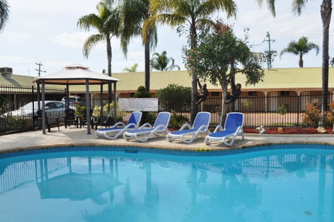 Pinjarra Resort - Accommodation Rockhampton 2