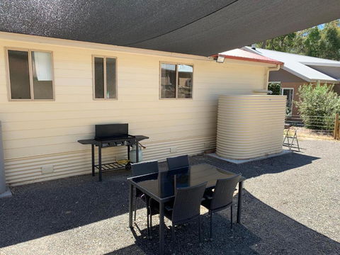 Pinnacle Views - Accommodation Rockhampton 3