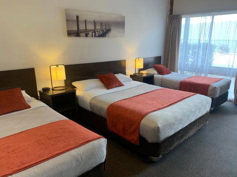 Ploughmans Motor Inn - Accommodation Rockhampton 0