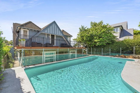 Poolside Stay - Close To Taronga Zoo & Luna Park - Accommodation Rockhampton 1