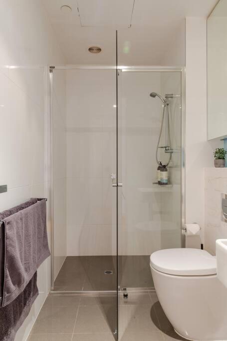 PORT MELBOURNE - A Stay At The Bay - Accommodation Rockhampton 1