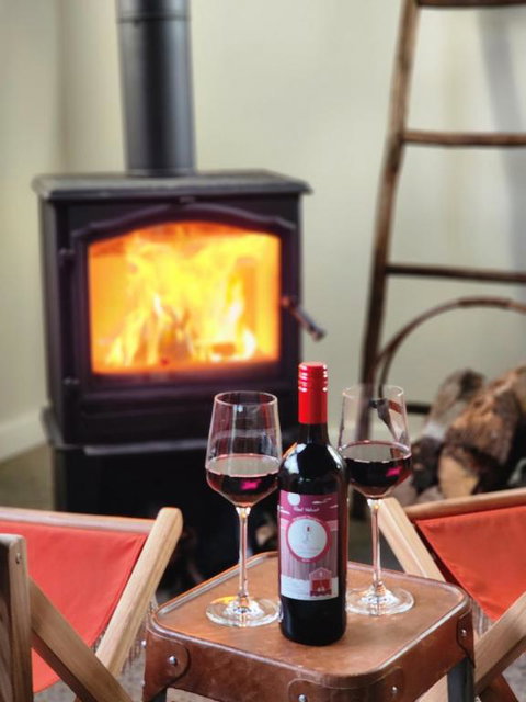 Red Door Collective - RDC Vineyard Estate, Luxury Adult Only Stay - Accommodation Rockhampton 2
