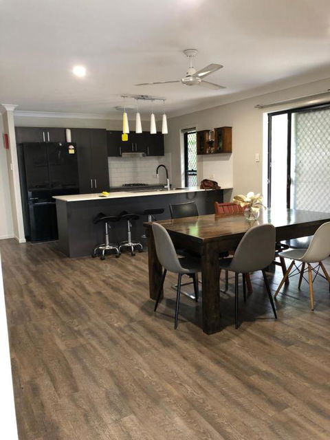 Private Bedroom Getaway - Accommodation Rockhampton 0