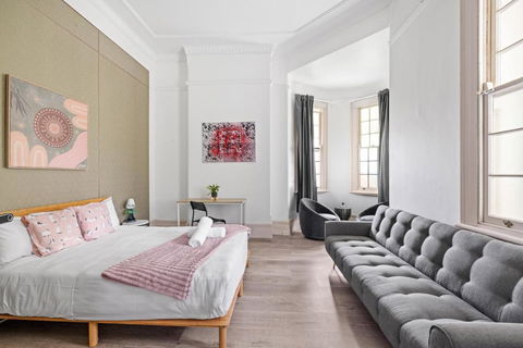 Private Double Room - Quaint Place In Lindfield - Shared Bathroom - Accommodation Rockhampton 2