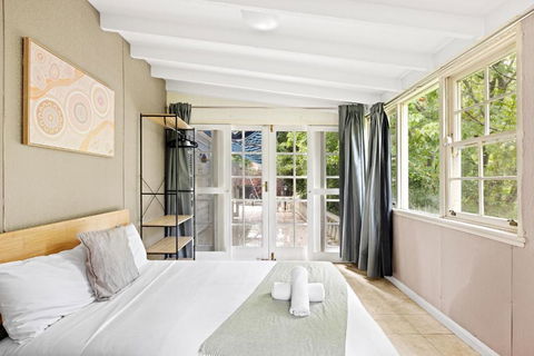 Private Double Room - Quaint Place In Lindfield - Shared Bathroom - Accommodation Rockhampton 1