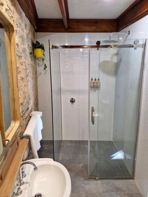 Private Guesthouse - Accommodation Rockhampton 3