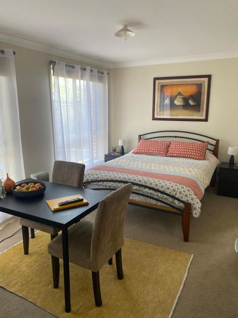 Private Room With Ensuite And Parking Close To Wollongong CBD - Accommodation Rockhampton 0