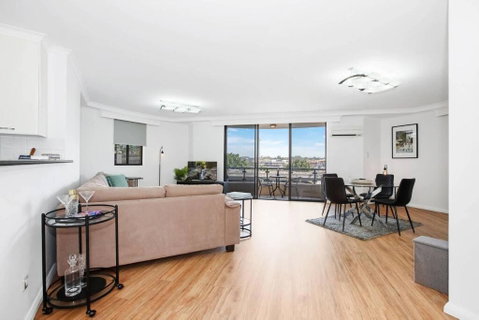 Pyrmont 2 Bed Apartment - Prime Location W Parking - Accommodation Rockhampton 2