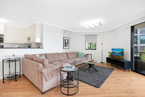 Pyrmont 2 Bed Apartment - Prime Location W Parking - Accommodation Rockhampton 0