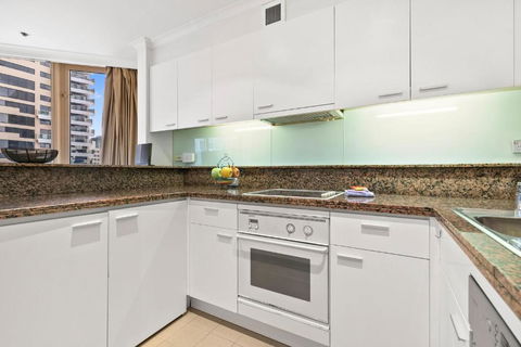 Quay West 2302 Self-Catering - Accommodation Rockhampton 1