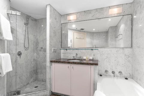Quay West 2302 Self-Catering - Accommodation Rockhampton 2