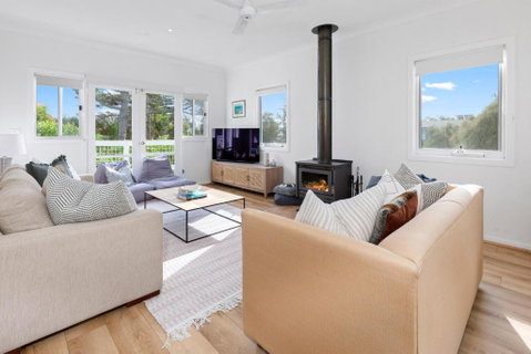Queen Of Hearts Beach House - Accommodation Rockhampton 2