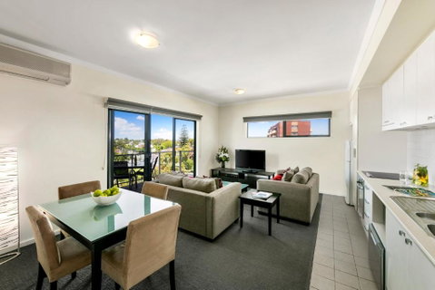 Quest On Rheola - Accommodation Rockhampton 0