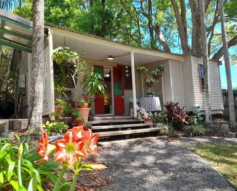 Quirky Cottage In Centre Of Maleny, Walk Everywhere - Accommodation Rockhampton 0