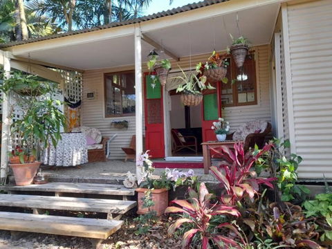 Quirky Cottage In Centre Of Maleny, Walk Everywhere - Accommodation Rockhampton 2