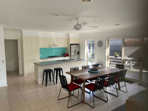 R&R By The Bay In Prime Location - Accommodation Rockhampton 3