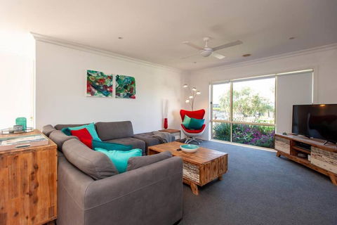 R&R By The Bay In Prime Location - Accommodation Rockhampton 2