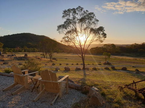 R & R On The Ravine - Accommodation Rockhampton 0