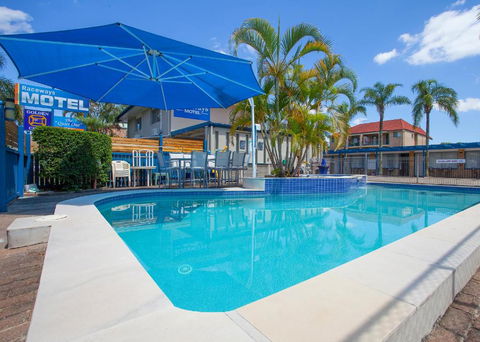 Raceways Motel - Accommodation Rockhampton 2