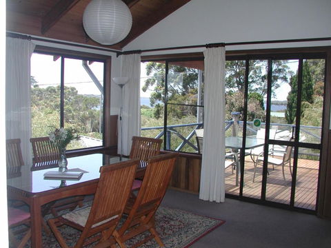 Rainbow House - Accommodation Rockhampton 1