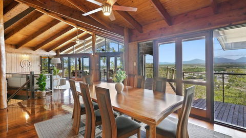 Rainforest Treehouse Sanctuary - With Ocean Views - Accommodation Rockhampton 2