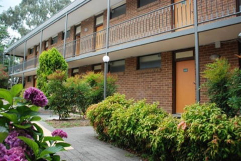 Red Cedars Motel - Accommodation Rockhampton 0