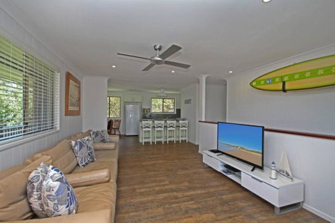 Red Door Beach House - Accommodation Rockhampton 3