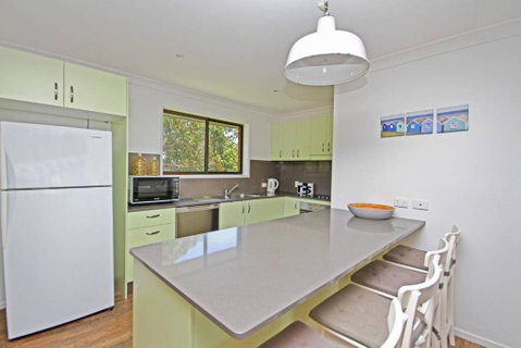 Red Door Beach House - Accommodation Rockhampton 1