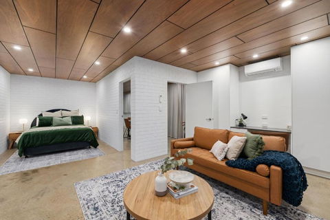 Railway Motel Myrtleford - Accommodation Rockhampton 2