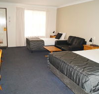 Asters On James Motor Inn - Accommodation Rockhampton