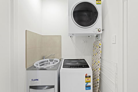 Astra Apartments Sutherland Shire - Accommodation Rockhampton 3