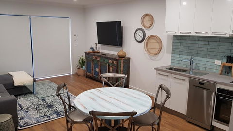 At Home Apartments - Accommodation Rockhampton 1