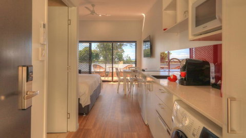 Atherton Motel - Accommodation Rockhampton 2