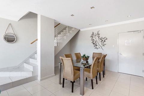 Aura 13 - Shoal Bay - Accommodation Rockhampton 3