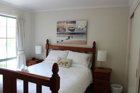 Australian Home Away Ringwood Bardia - Accommodation Rockhampton 2