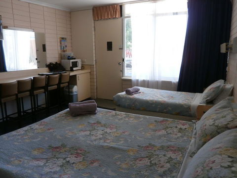 Avenue Motel - Accommodation Rockhampton 3